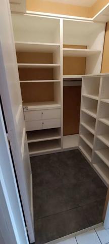 Vente                                                      Appartement
                        
                     4 pièces                      84 m2                     à Nantes