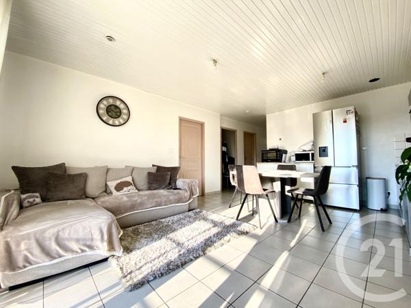 Appartement T3 à vendre  3 pièces - 57,44 m2 ST GENIX SUR GUIERS - 73