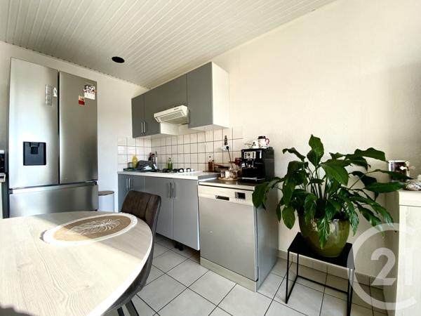Appartement T3 à vendre  3 pièces - 57,44 m2 ST GENIX SUR GUIERS - 73