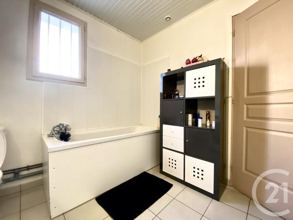 Appartement T3 à vendre  3 pièces - 57,44 m2 ST GENIX SUR GUIERS - 73