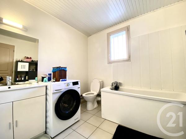 Appartement T3 à vendre  3 pièces - 57,44 m2 ST GENIX SUR GUIERS - 73