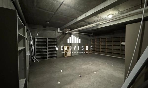 À LOUER - À VENDRE : BUREAUX DE 317,32 M² AVEC CAVE ET STATIONNEMENTS - HYPER CENTRE VILLE LE MANS