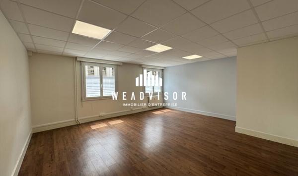 À LOUER - À VENDRE : BUREAUX DE 317,32 M² AVEC CAVE ET STATIONNEMENTS - HYPER CENTRE VILLE LE MANS