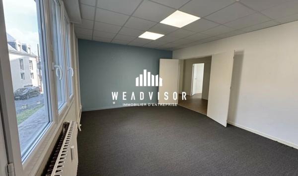 À LOUER - À VENDRE : BUREAUX DE 317,32 M² AVEC CAVE ET STATIONNEMENTS - HYPER CENTRE VILLE LE MANS