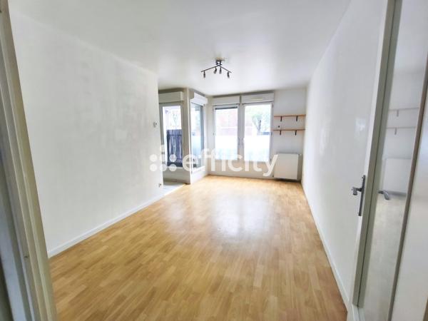 Appartement
         2 pièces
        - 40 m² Exclusivité 173 000 € *