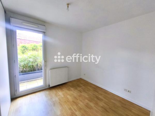 Appartement
         2 pièces
        - 40 m² Exclusivité 173 000 € *