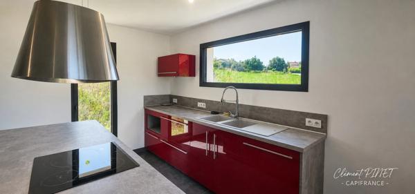 Maison contemporaine de 2018 – 113 m² – 4 chambres – Terrain de 1 107 m²