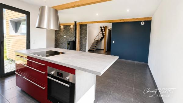 Maison contemporaine de 2018 – 113 m² – 4 chambres – Terrain de 1 107 m²