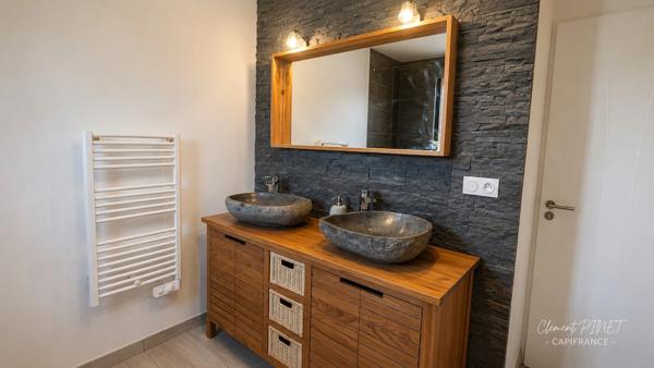 Maison contemporaine de 2018 – 113 m² – 4 chambres – Terrain de 1 107 m²
