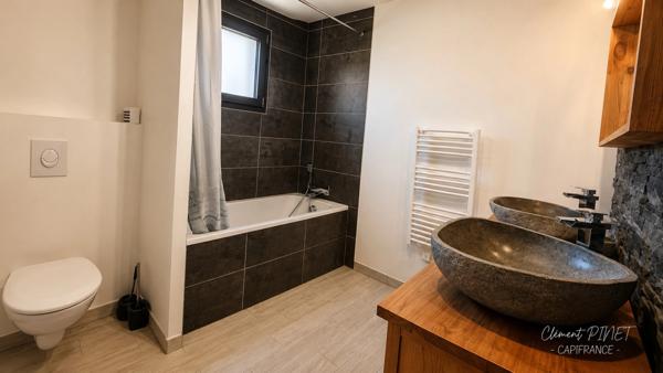 Maison contemporaine de 2018 – 113 m² – 4 chambres – Terrain de 1 107 m²