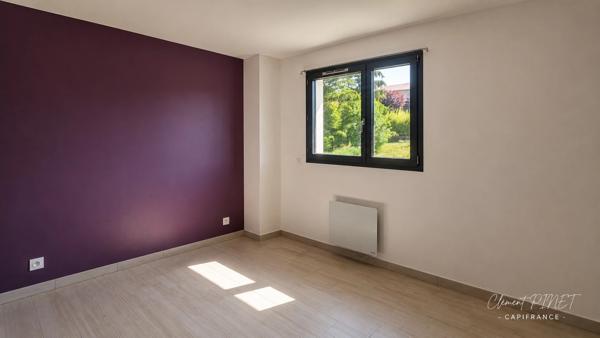 Maison contemporaine de 2018 – 113 m² – 4 chambres – Terrain de 1 107 m²