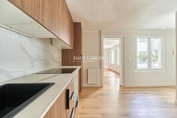 A VENDRE - Appartement Paris - 75001 - Place des Victoires - Palais Royal - 2 pièces - 1 chambre - 50 m²