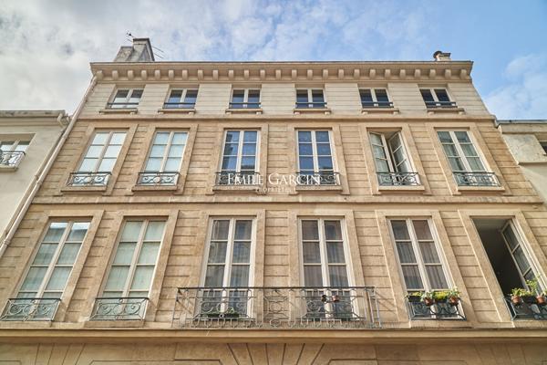 A VENDRE - Appartement Paris - 75001 - Place des Victoires - Palais Royal - 2 pièces - 1 chambre - 50 m²