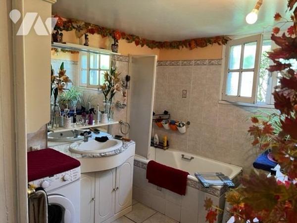 LE SAP CENTRE MAISON BRIQUES 2 CHAMBRES 2 GARAGES