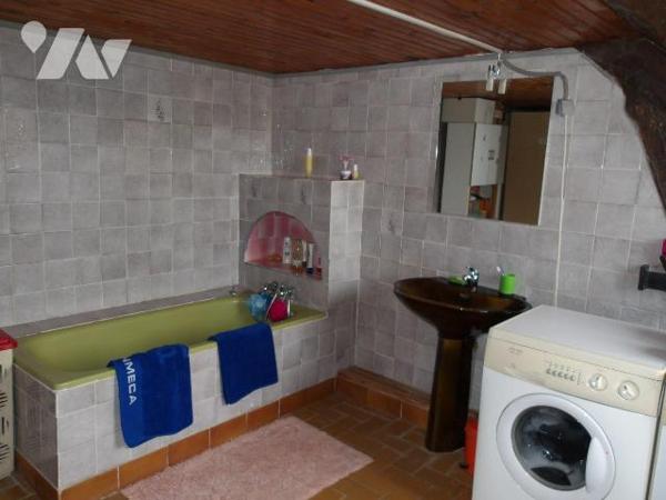 BETETE (23) CREUSE, A vendre dans petit hameau tranquille propriété sur terrain de 6925 m², com...