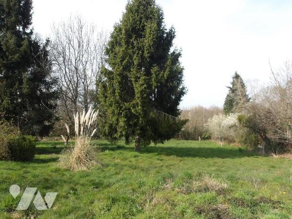 BETETE (23) CREUSE, A vendre dans petit hameau tranquille propriété sur terrain de 6925 m², com...