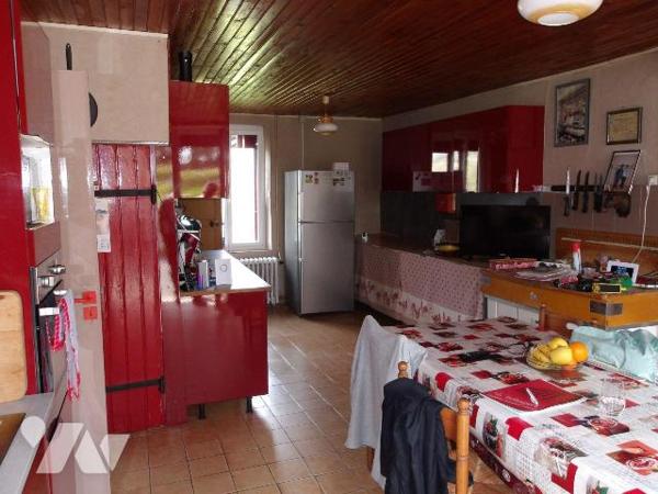BETETE (23) CREUSE, A vendre dans petit hameau tranquille propriété sur terrain de 6925 m², com...