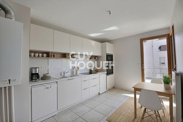 Magnifique Appartement T5 de 107 m² , Traversant &amp; Lumineux, Étage Élevé, Garage inclus, Proche Montchat , Villeurbanne (69100)
