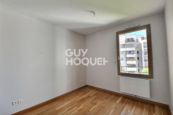 Magnifique Appartement T5 de 107 m² , Traversant &amp; Lumineux, Étage Élevé, Garage inclus, Proche Montchat , Villeurbanne (69100)