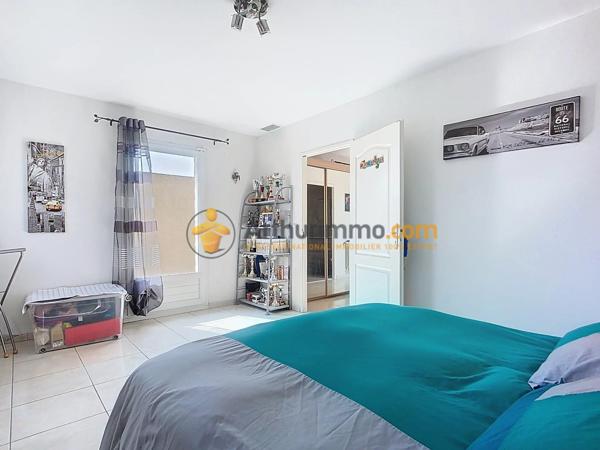 Vente                                                      Maison
                        
                     5 pièces                      179 m2                     à Perpignan