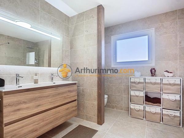 Vente                                                      Maison
                        
                     5 pièces                      179 m2                     à Perpignan