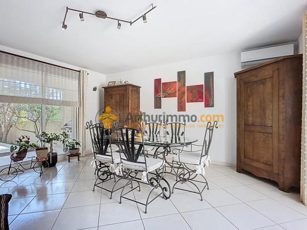 Vente                                                      Maison
                        
                     5 pièces                      179 m2                     à Perpignan