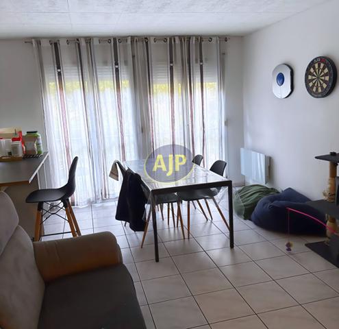 Vente appartement Pontivy : 80 000 € - AJP Immobilier Pontivy