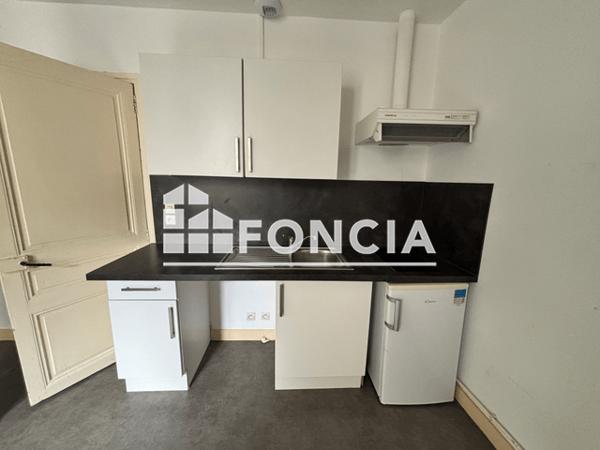Location Appartement 2 pièces 31.5 m² - 65 RUE MICHELET Tours 37000