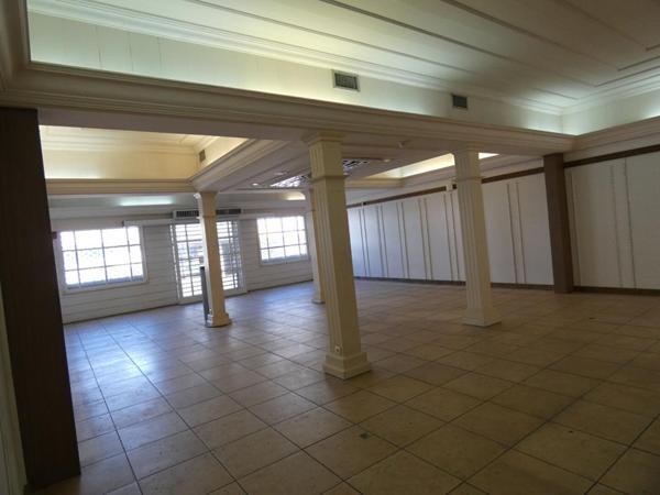 97480 Saint Joseph ensemble immobilier env 280m²  sur 610m² centre ville