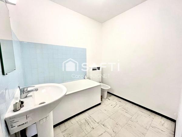 APPARTEMENT T3 AU CALME AVEC ASCENSEUR ET BALCON
