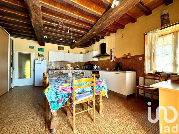 Longère 7 pièces de 211 m² à Pont-Péan (35131)