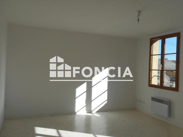 Location Appartement 2 pièces 39 m² - 45 AVENUE GUSTAVE GAILLY Charleville Mezieres 08000