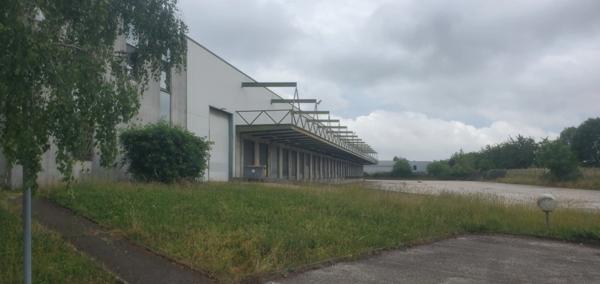 Local/bureau à vendre LONGVIC (21)