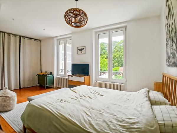 RARE ? Au coeur de Marines, élégante maison familiale de caractère avec jardin et dépendance