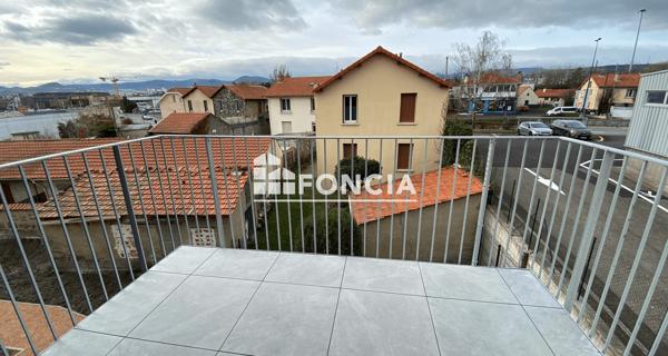 Location Appartement 3 pièces 64.3 m² - Clermont-ferrand 63000