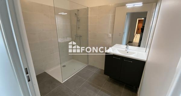 Location Appartement 3 pièces 64.3 m² - Clermont-ferrand 63000