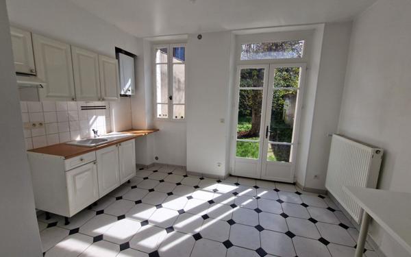 Appartement à vendre    3 pièces • 81,17 m2 Épernay