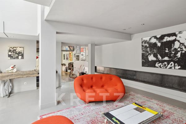 Loft comme une maison avec terrasse