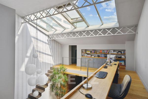 Loft comme une maison avec terrasse
