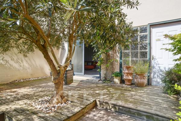 Loft comme une maison avec terrasse