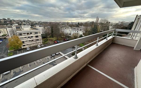 Appartement à louer    1 pièce •  Sceaux