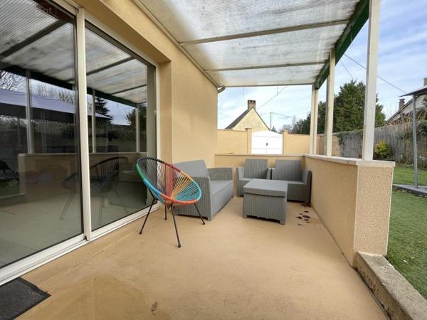 Maison à vendre à Montfort-le-Gesnois dans la Sarthe (72450), ref : 72033-401