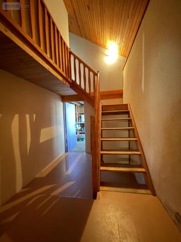 Maison à vendre à Montfort-le-Gesnois dans la Sarthe (72450), ref : 72033-401