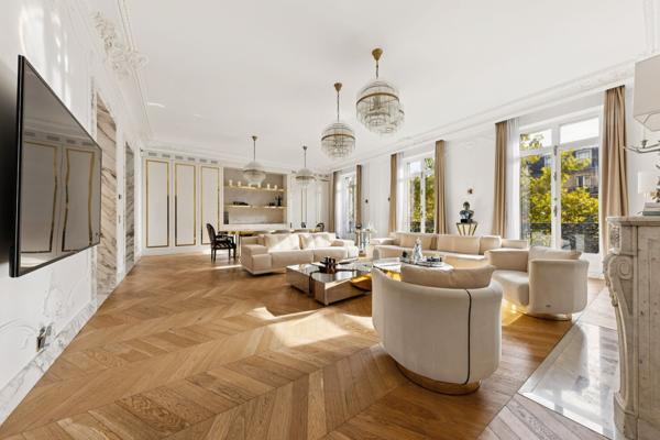 Vente Appartement de luxe Paris 8 5 Pièces 197 m²