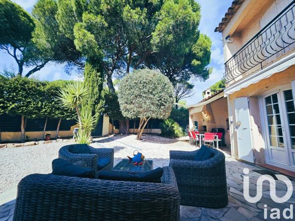 Maison à vendre 5 pièces 128 m² Saint-Raphaël