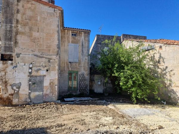 MAISON A RENOVER