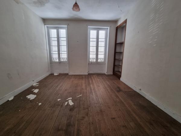 MAISON A RENOVER