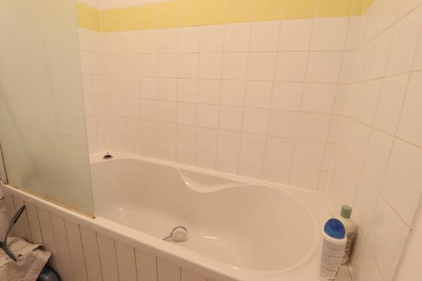 Très beau T2, vue mer et montagne en Corse du Sud (20)