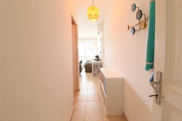 Très beau T2, vue mer et montagne en Corse du Sud (20)