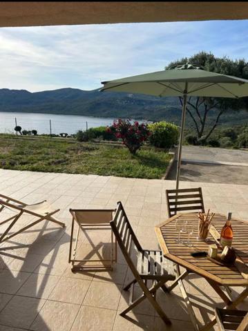 Très beau T2, vue mer et montagne en Corse du Sud (20)